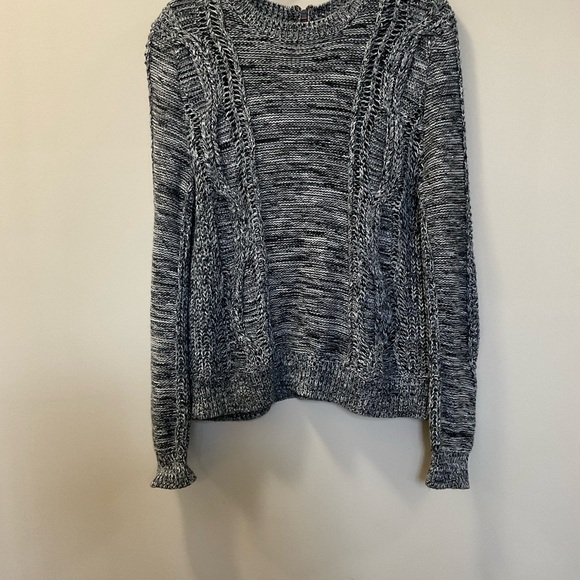 360 Cashmere Black White Cable Knit Crew Neck Sweater Exposed Back Zip Size M - Picture 2 of 8